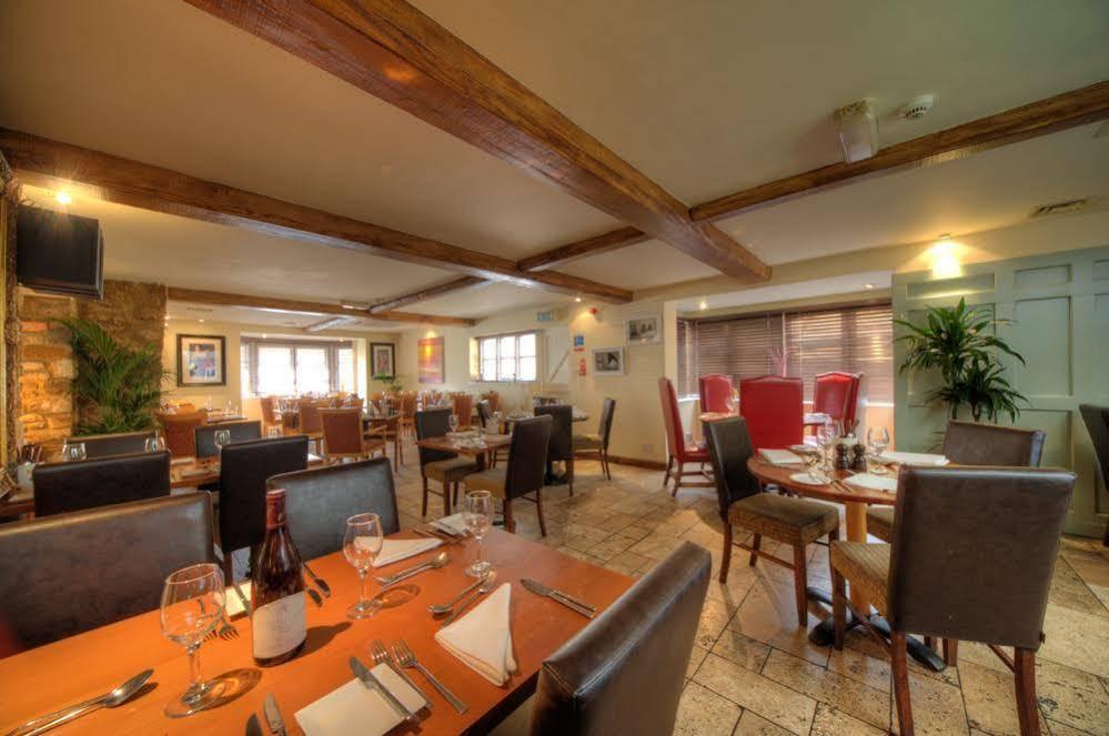 Hotel The Deddington Arms Esterno foto